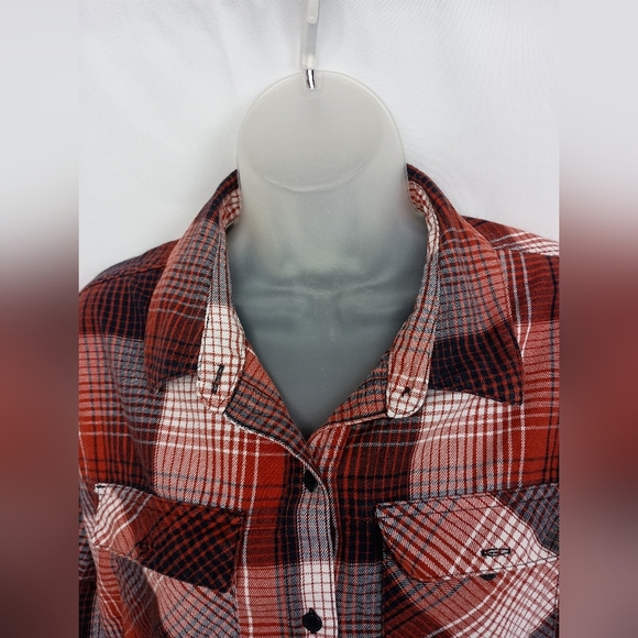 Wrangler Women's Outdoors Casual Winter Red Black Plaid Button Down Shirt (#391) - Picture 5 of 8